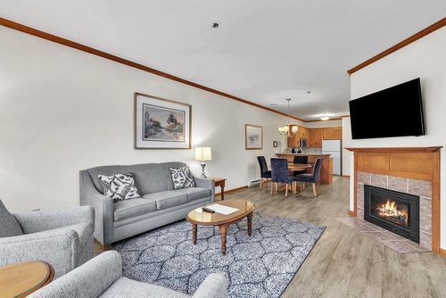 287-101 Osthoff Avenue, Elkhart Lake, WI, 53020 | Card Image