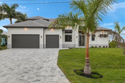 1248 Nw 39th Avenue, House other with 4 bedrooms, 4 bathrooms and null parking in Cape Coral FL | Image 2