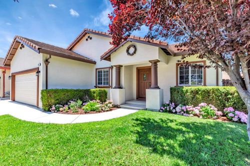 864 Powell St, Hollister, CA, 95023-4648 | Card Image