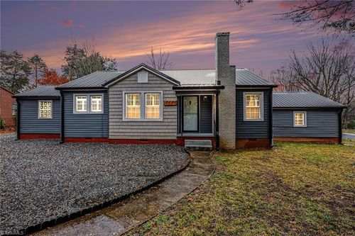 2920 W Innes St, Salisbury, NC, 28144-0764 | Card Image