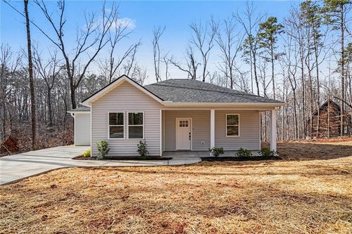 152 Quail Hollow Cir, Westminster, SC, 29693-6362 | Card Image