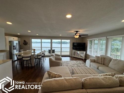 1256 Woodridge Rd, Ellston, IA, 50074-4413 | Card Image