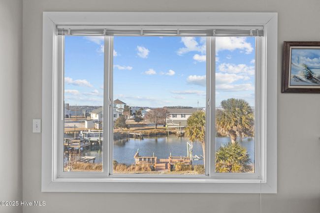 407 Cedar Point Blvd, House other with 3 bedrooms, 3 bathrooms and null parking in Cedar Point NC | Image 10