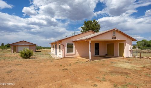 8169 E Larson Rd, Hereford, AZ, 85615-9125 | Card Image