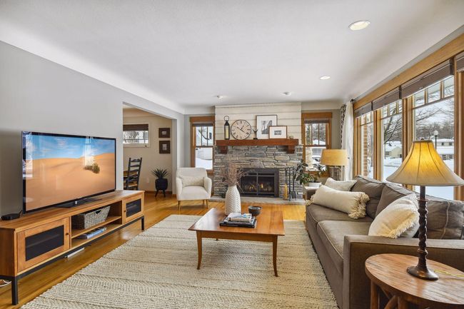 4600 W 58th Street, House other with 5 bedrooms, 3 bathrooms and null parking in Edina MN | Image 4