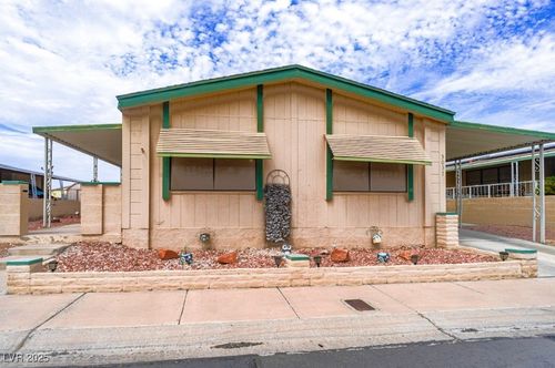 3037 Gavilan Ln, Las Vegas, NV, 89122-3374 | Card Image