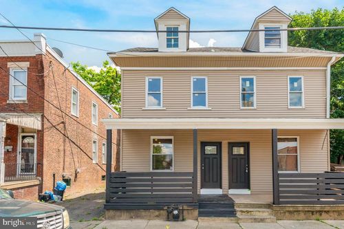 426 Chestnut St, DARBY, PA, 19023-2816 | Card Image