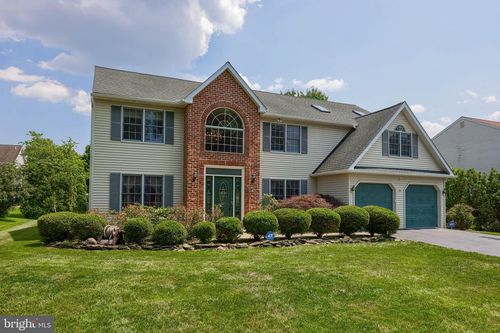 45 Downing Dr, WYOMISSING, PA, 19610-3111 | Card Image