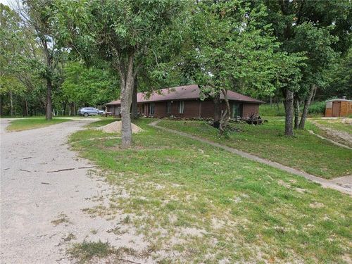 918 120th St, Redfield, KS, 66769-9567 | Card Image