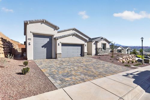 3028 W Orco Ln, St George, UT, 84770-8020 | Card Image