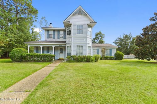 10100 Iroquois Avenue, Ocean Springs, MS, 39564 | Card Image