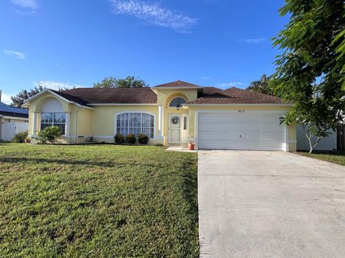 922 Se Candle Ave, Port St Lucie, FL, 34983-4004 | Card Image