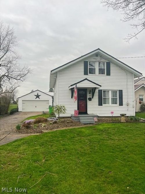 37 23rd St Nw, Massillon, OH, 44647-6115 | Card Image