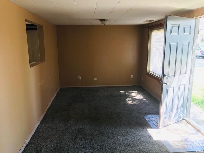410 E Indiana St, House other with 2 bedrooms, 1 bathrooms and null parking in Princeton IN | Image 4