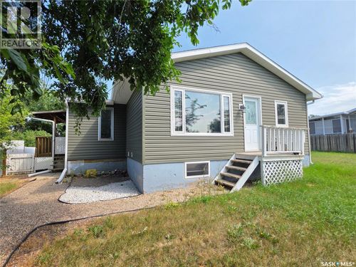 1119 Chaplin St E, Swift Current, SK, S9H1J9 | Card Image
