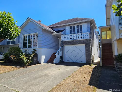 83 Parkside Ave, Daly City, CA, 94015-1053 | Card Image