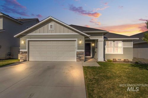 4205 S Leaning Tower Ave, Meridian, ID, 83642-5243 | Card Image