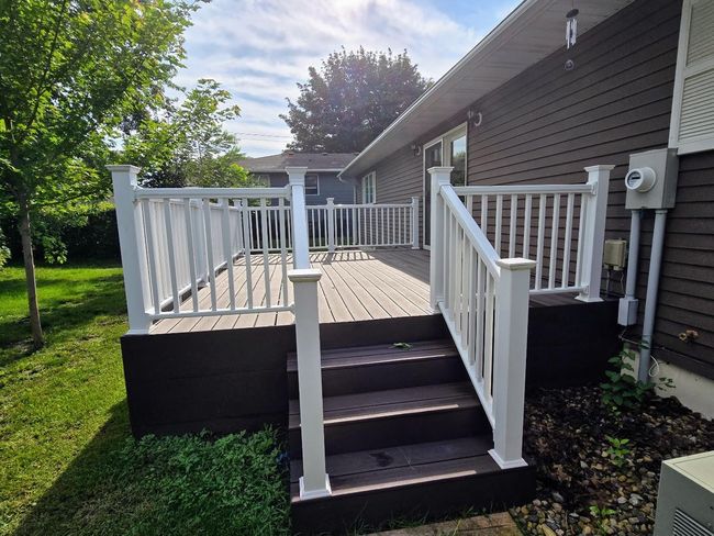 Steps down from deck | Image 51
