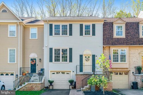 7714 Shootingstar Dr, SPRINGFIELD, VA, 22152-3101 | Card Image