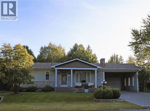 51 Madawaska St, Saint Jacques, NB, E7B1L6 | Card Image