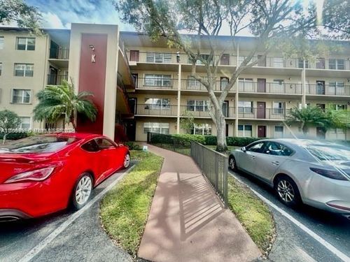 105k-801 Sw 133rd Ter, Pembroke Pines, FL, 33027-1812 | Card Image