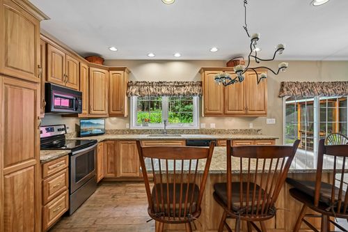15 Emerald Drive, Danville, NH, 03819 | Card Image