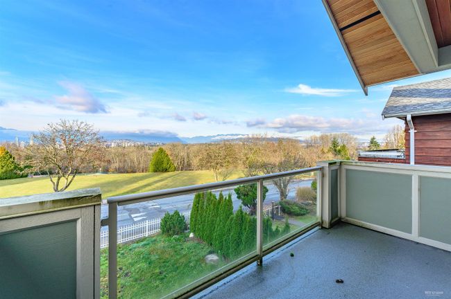 4822 Bond Street, House other with 7 bedrooms, 7 bathrooms and 4 parking in Burnaby BC | Image 16