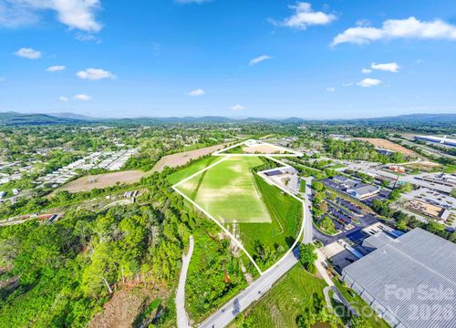 000 Upward Rd, Flat Rock, NC, 28731 | Card Image