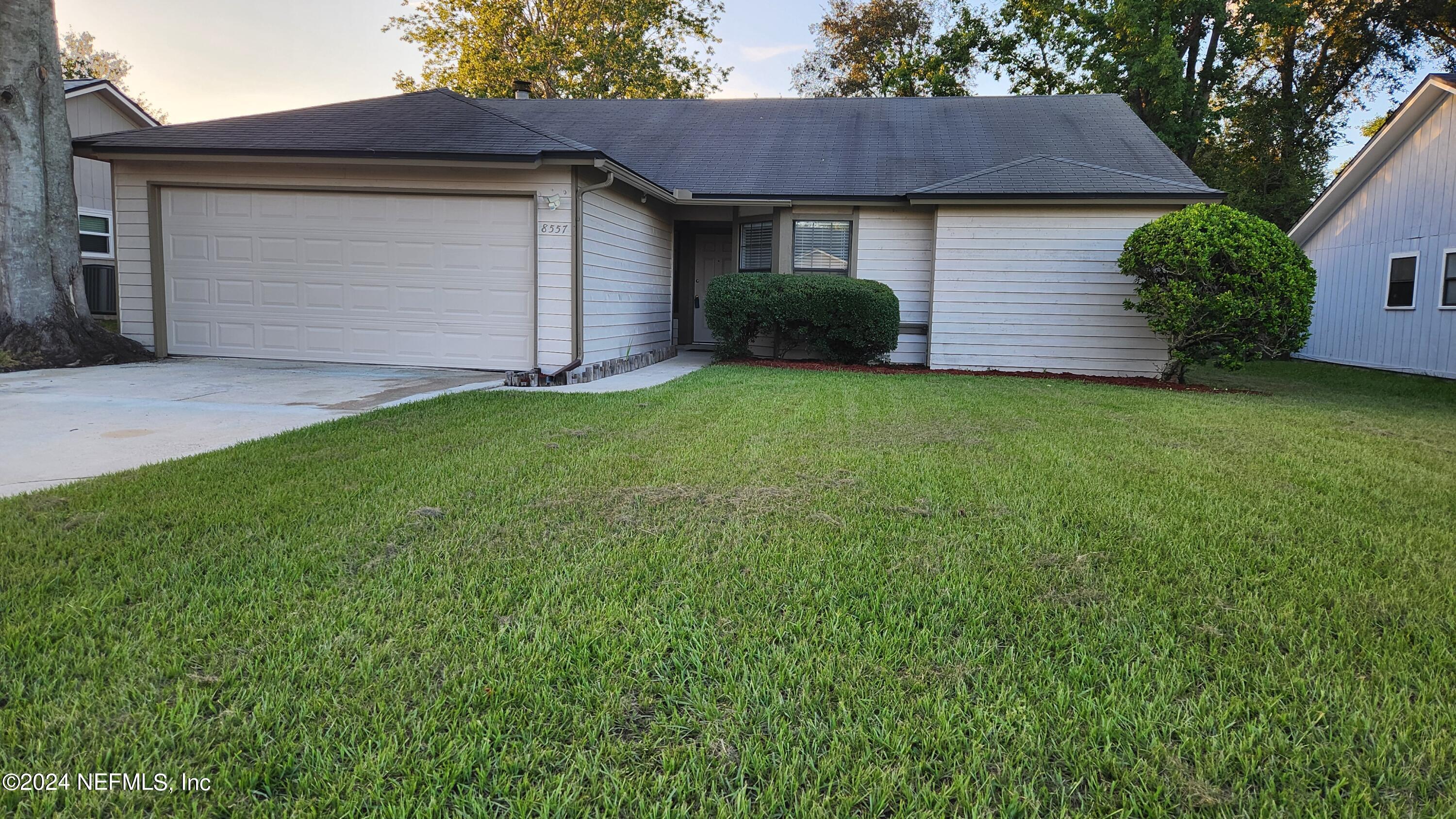 Moss Pointe Trl, Jacksonville, FL 32244