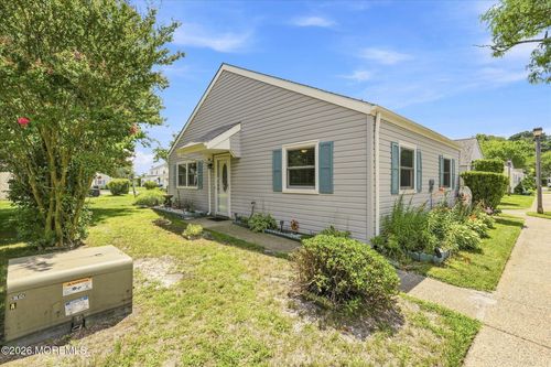 9 Gibraltar Ct, Barnegat, NJ, 08005-2518 | Card Image