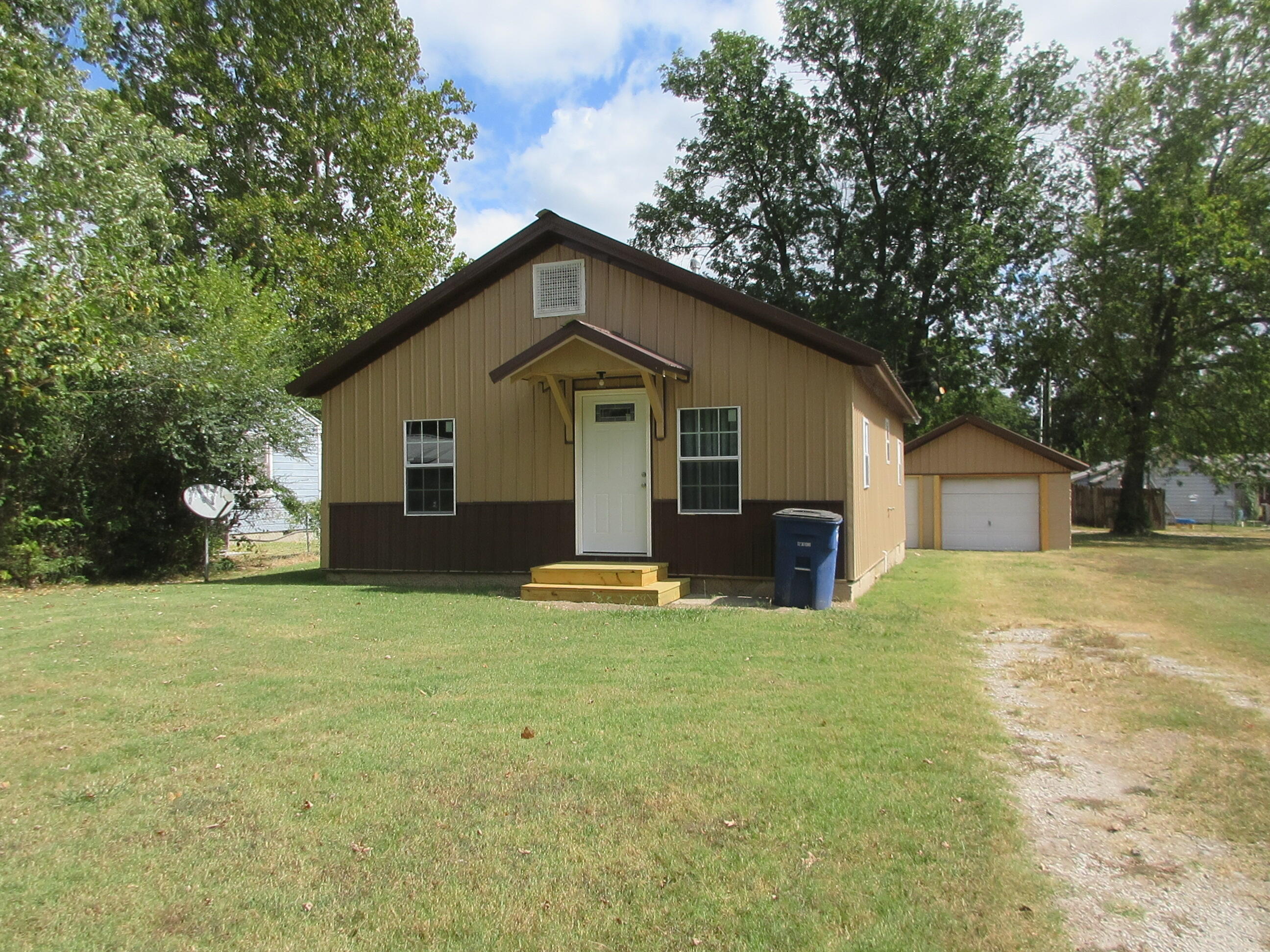 L St, Miami, OK 74354