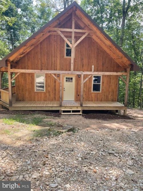 1373 Jacks Mountain Rd, MC VEYTOWN, PA, 17051-8037 | Card Image