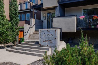 102 - 1810 16 St Sw, Condo with 2 bedrooms, 1 bathrooms and 1 parking in Calgary AB | Image 3