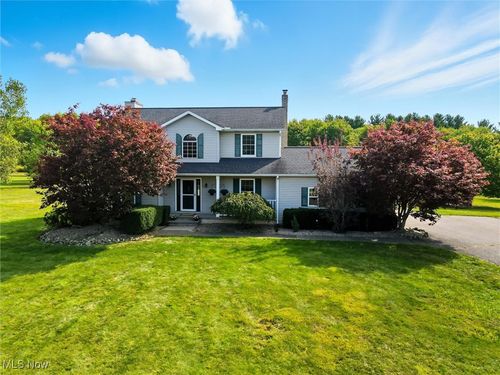 12159 Taylor Wells Rd, Chardon, OH, 44024-7902 | Card Image