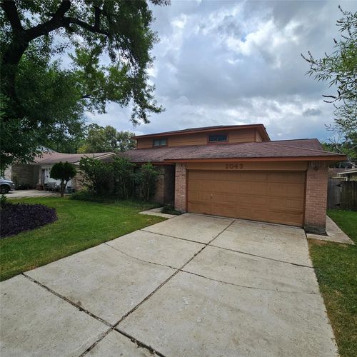 2043 Derby Dr, Houston, TX, 77067-2038 | Card Image