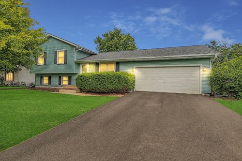 198 N Dogwood St, Cortland, IL, 60112-4148 | Card Image