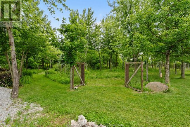 5569 Concession Rd 5 N, House other with 6 bedrooms, 3 bathrooms and null parking in Amherstburg ON | Image 49