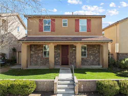 28384 Vista Del Rio Dr, Valencia, CA, 91354-3077 | Card Image