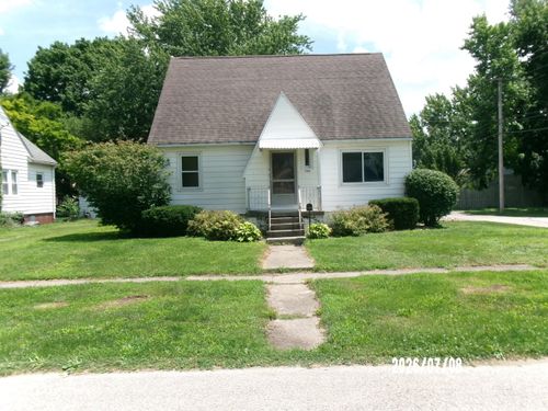 703 N 1st St, Kentland, IN, 47951-1002 | Card Image