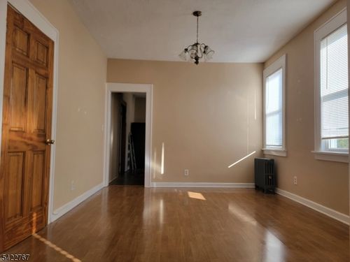 138 Union Ave, Linden, NJ, 07036-3247 | Card Image