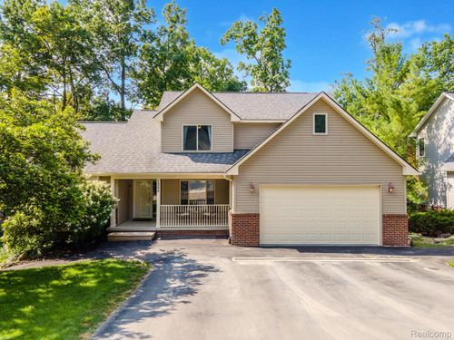 1289 Viefield Dr, Lake Orion, MI, 48362-1760 | Card Image