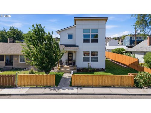 1224 E 8th St, TheDalles, OR, 97058 | Card Image
