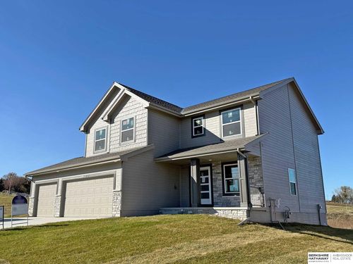 16558 Wirt St, Omaha, NE, 68116-8115 | Card Image