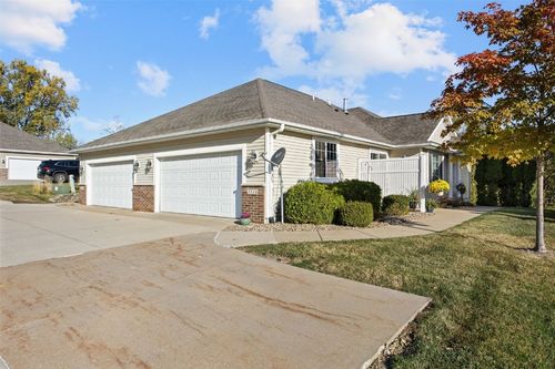 3510 Pioneer Ave Se, Cedar Rapids, IA, 52403-3774 | Card Image