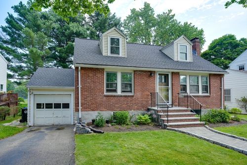 7 Broad St, Belmont, MA, 02478-3146 | Card Image