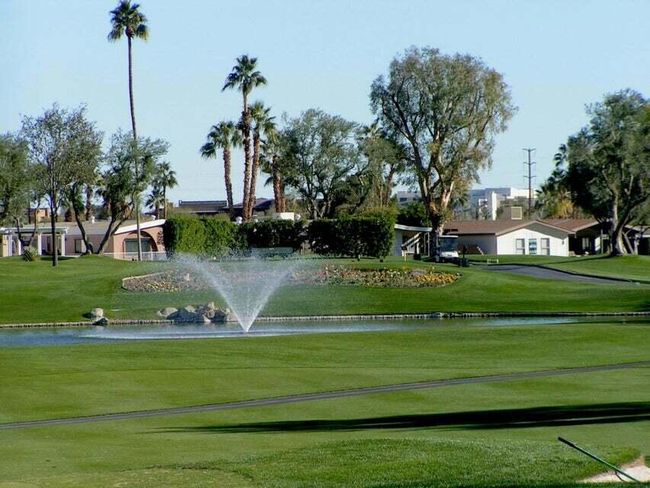 Golf Course Fountain | Image 24