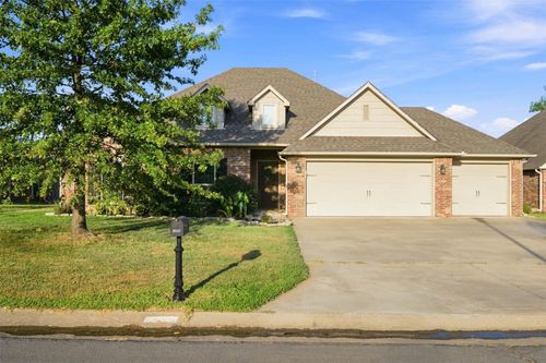 26447 Echelon Dr, Claremore, OK, 74019-2232 | Card Image