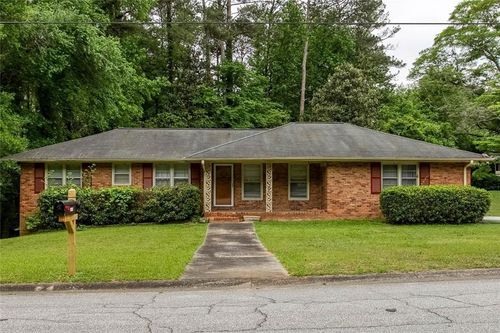 1060 Oakdale Dr Se, Smyrna, GA, 30080-7922 | Card Image