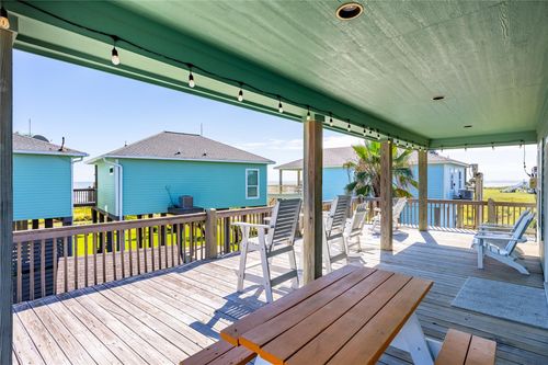 2754 Gulfview Ln, Crystal Beach, TX, 77650 | Card Image
