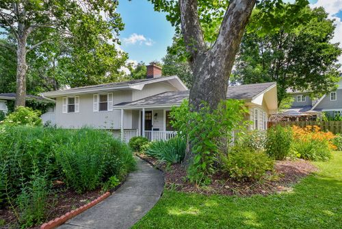670 Melody Ln, Naperville, IL, 60540-6619 | Card Image